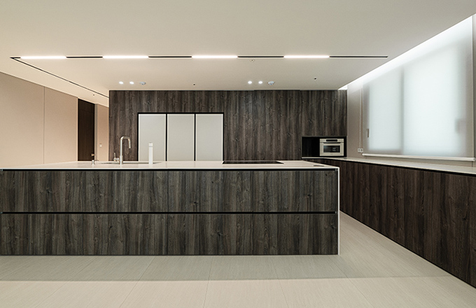 가성비 고급 인테리어 현장 | 그레이쉬 컨셉의 43평 아파트 리모델링